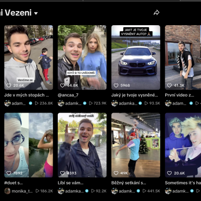Známý influencer Adam Kajumi čelí trestnímu oznámení. Obvinění popisují psychický nátlak, manipulaci smlouvami a vykořisťování modelek