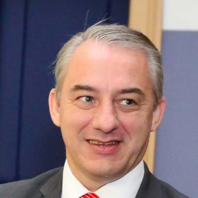Josef Středula opět zvolen předsedou ČMKOS s podporou většiny hlasů